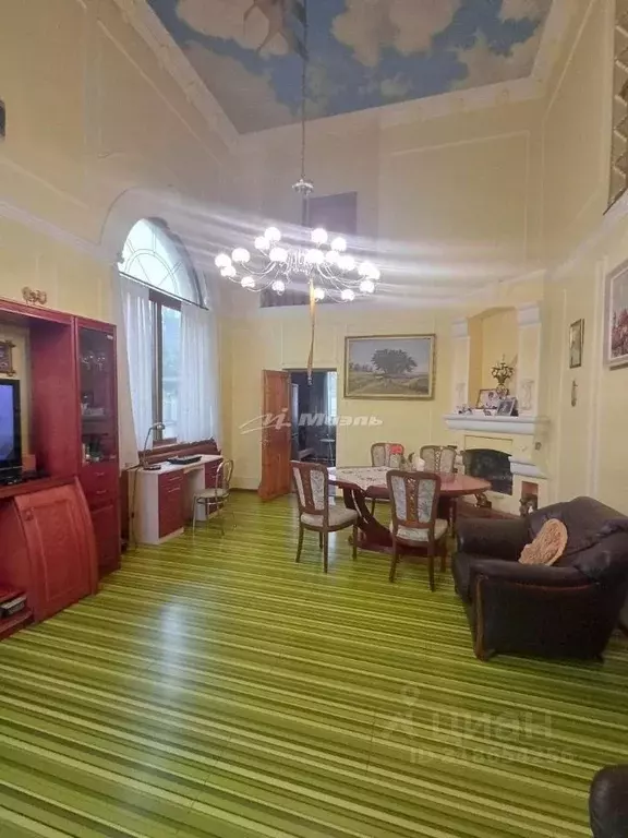Дом в Крым, Симферополь ул. Санитарная, 50 (200 м) - Фото 1