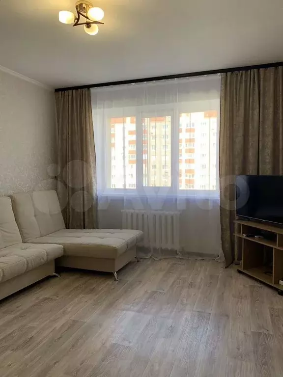 1-к. квартира, 40 м, 4/5 эт. - Фото 1