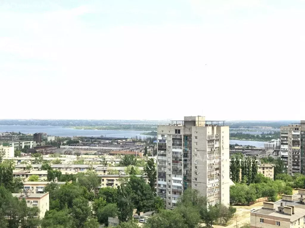1-комнатная квартира: Волгоград, улица Демьяна Бедного, 2А (27.4 м) - Фото 0