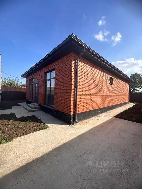 Дом в Краснодарский край, Краснодар пос. Индустриальный, 2 (80 м) - Фото 1