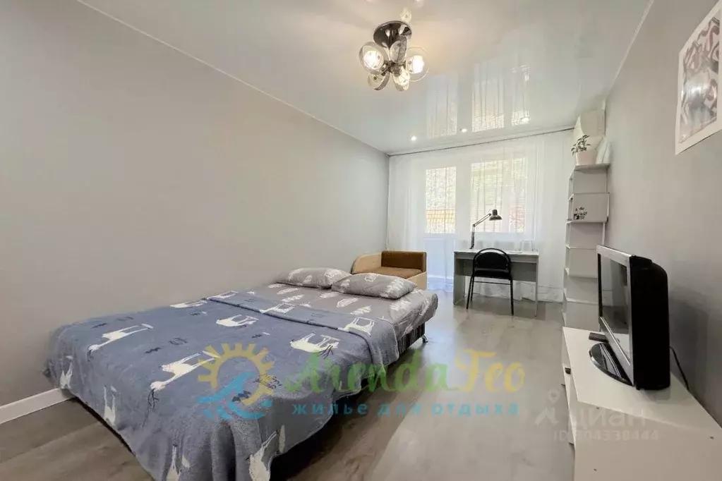 2-к кв. Крым, Феодосия пер. Колхозный, 7А (60.0 м) - Фото 1