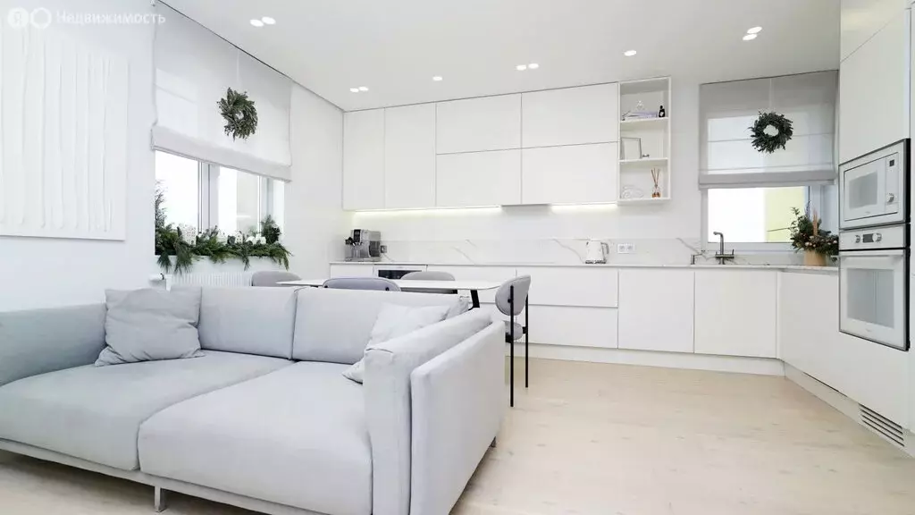 3-комнатная квартира: Казань, улица Новаторов, 8Б (77 м) - Фото 2