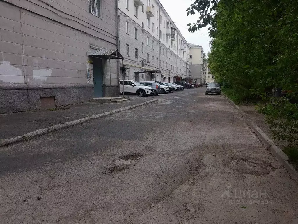 2-к кв. Свердловская область, Екатеринбург ул. Машиностроителей, 10 ... - Фото 1