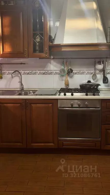 5-к кв. Северная Осетия, Владикавказ ул. Куйбышева, 124к3 (140.0 м) - Фото 1