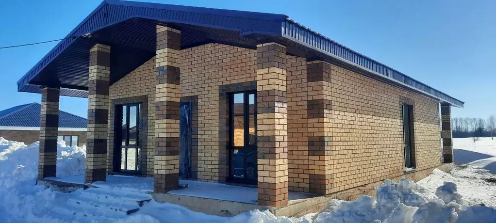 Коттедж в Башкортостан, Уфимский район, Русско-Юрмашский сельсовет, д. ... - Фото 1