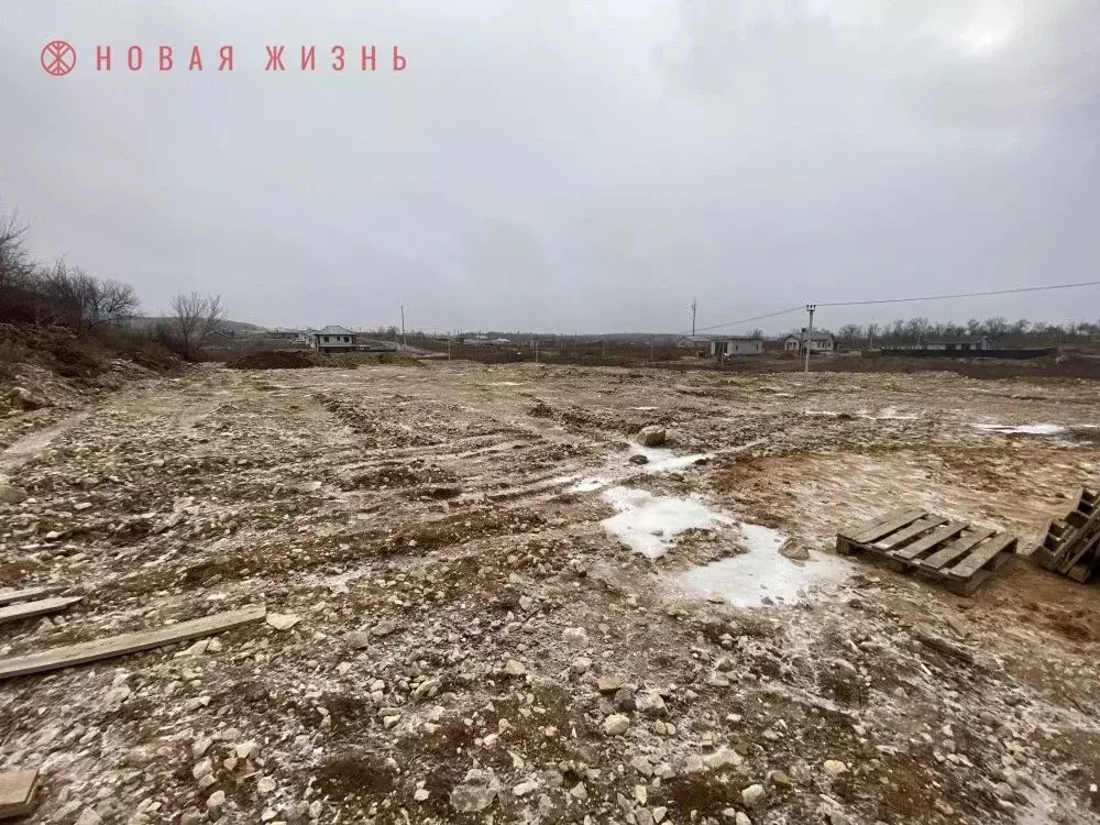 Участок в Самарская область, Красноярский район, Новосемейкино ... - Фото 0