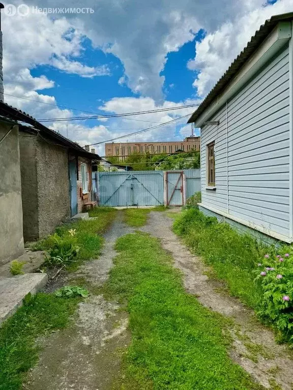 1-комнатная квартира: Валуйки, улица Свердлова, 28 (30.7 м) - Фото 0