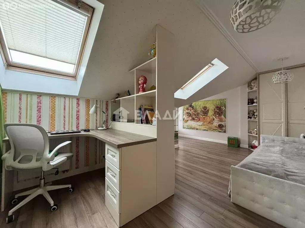 3-комнатная квартира: Калининград, улица Виктора Гакуна, 8 (84 м) - Фото 1