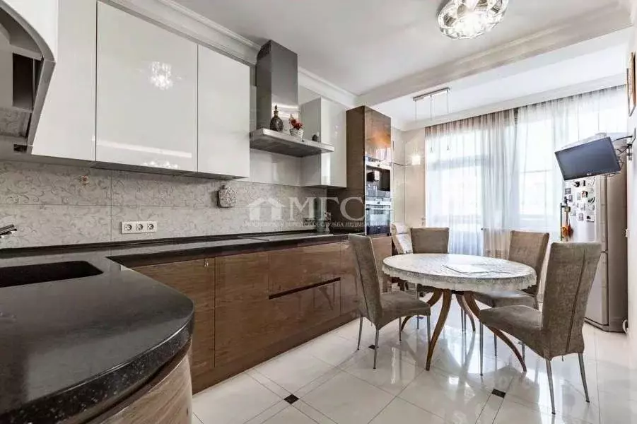 3-к кв. Москва ул. Мастеркова, 1 (107.5 м) - Фото 1