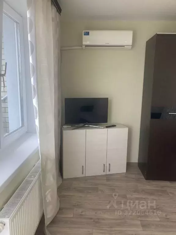 Студия Липецкая область, Липецк ул. Дмитрия Фурсова, 3А (29.0 м) - Фото 1