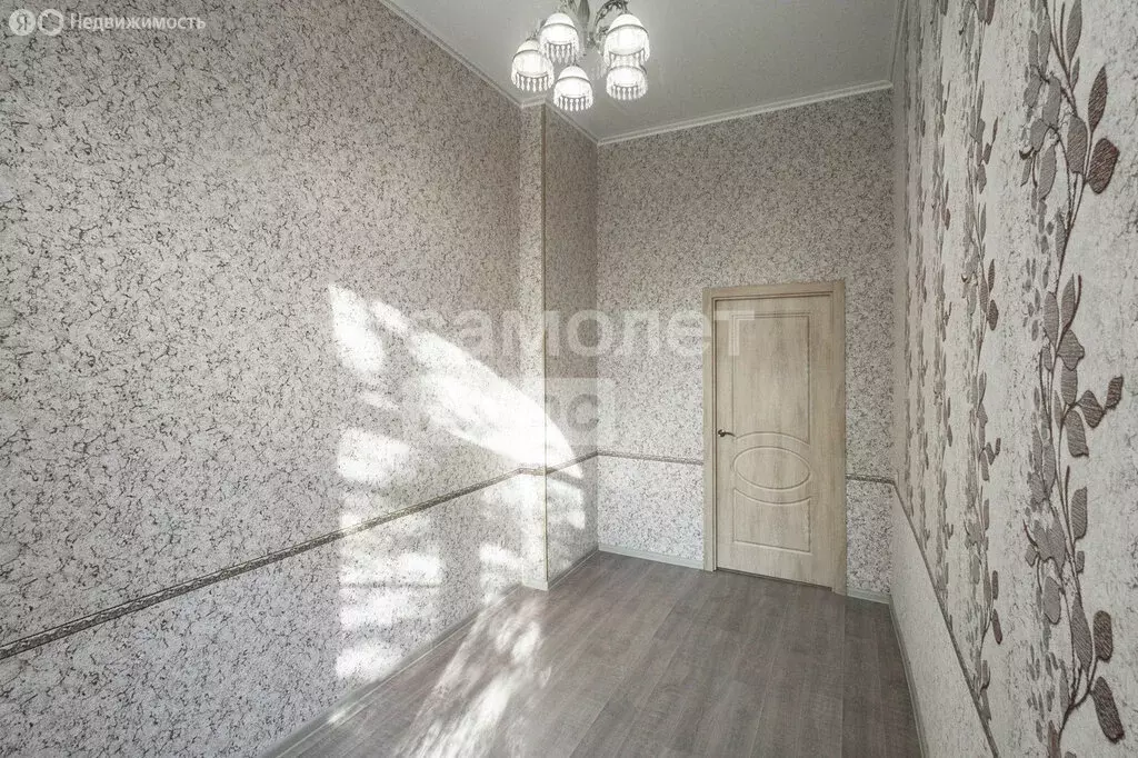 2-комнатная квартира: Омск, улица 20 лет РККА, 9 (55 м) - Фото 2