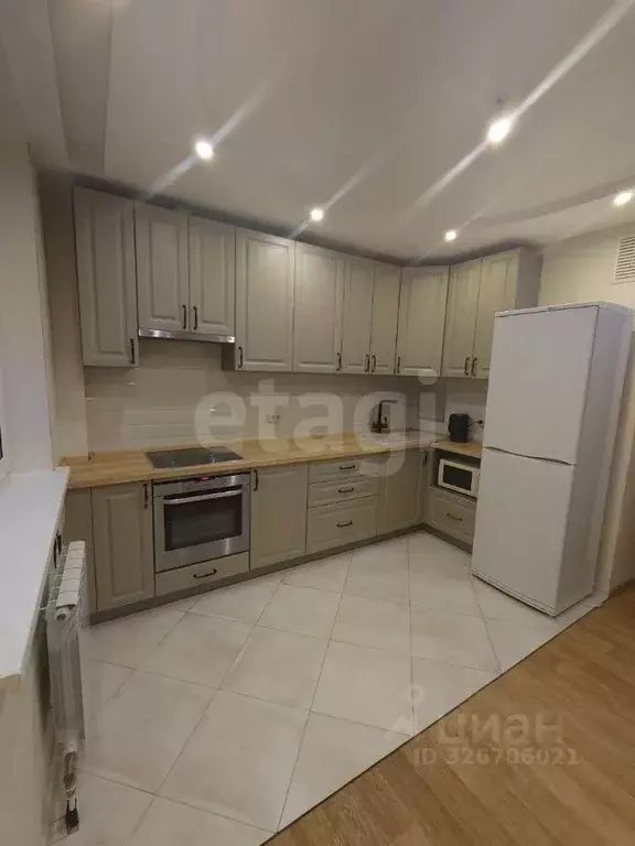 3-к кв. Омская область, Омск ул. Богдана Хмельницкого, 38/2 (66.0 м) - Фото 1