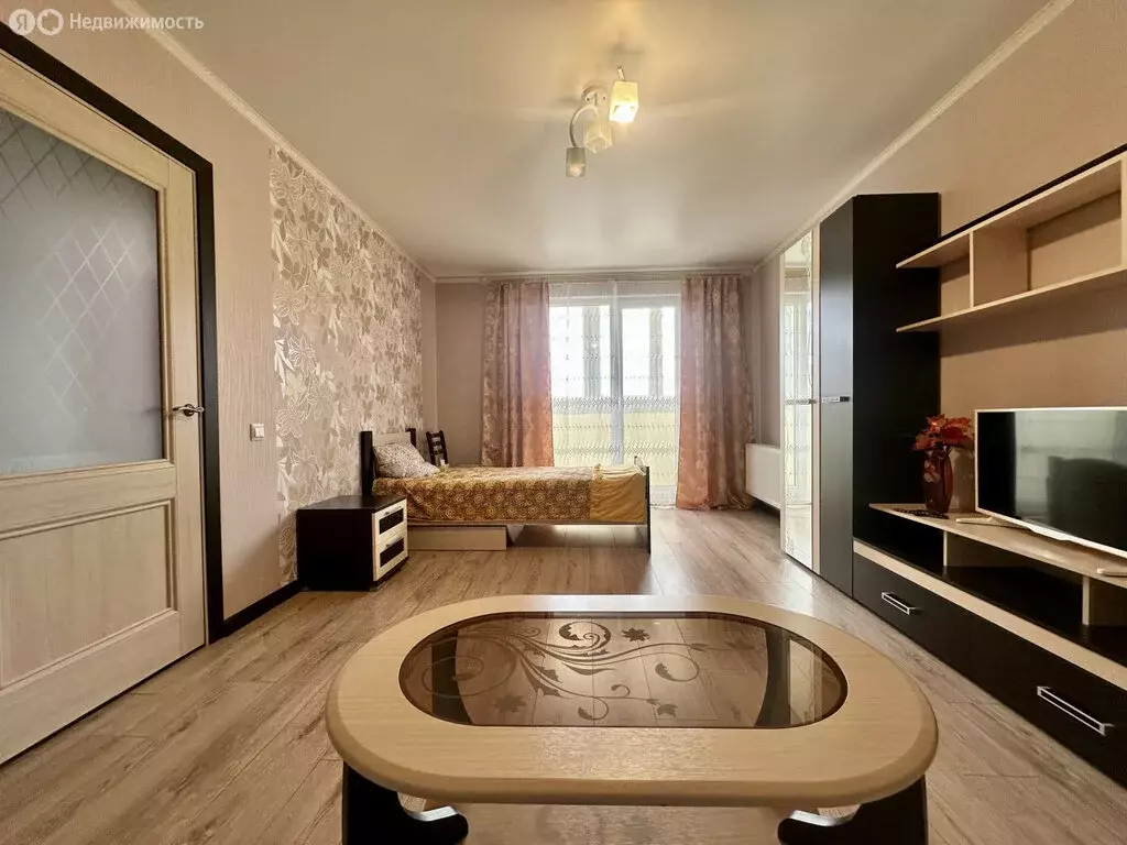 1-комнатная квартира: Калининград, улица Дзержинского, 172 (37.6 м) - Фото 2