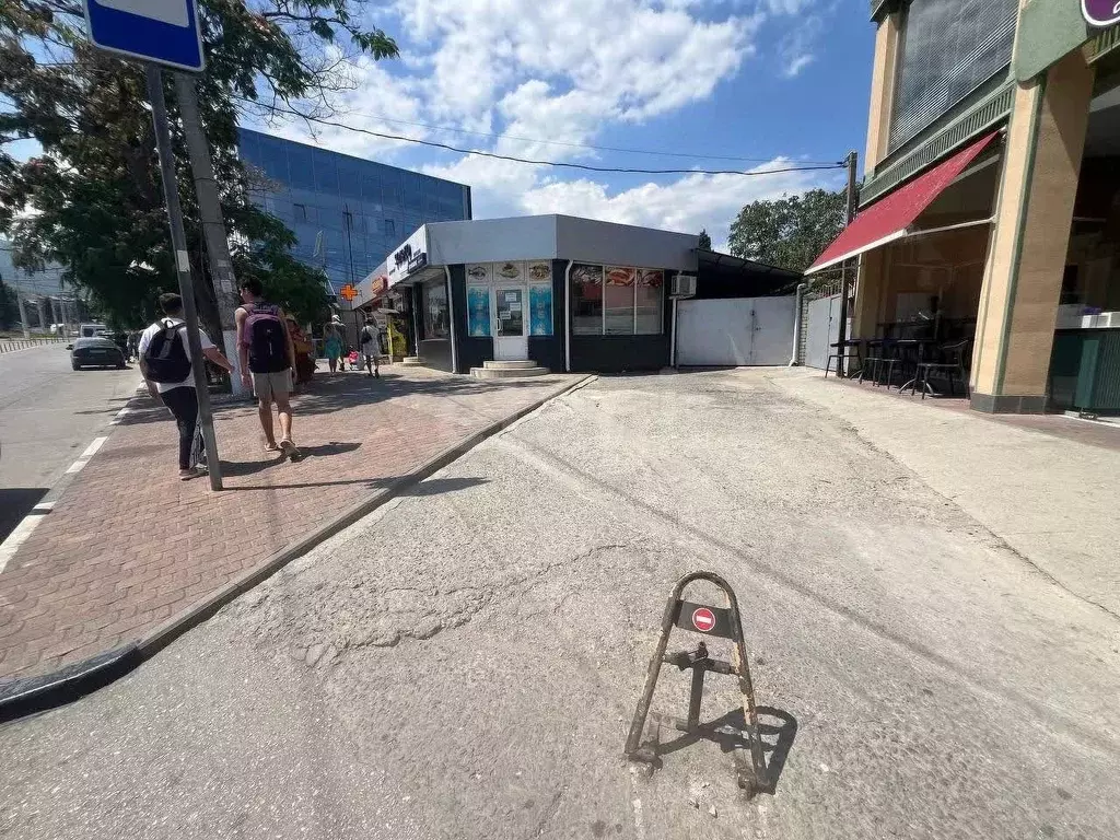 Торговая площадь в Крым, Алушта ул. Горького (90 м) - Фото 1