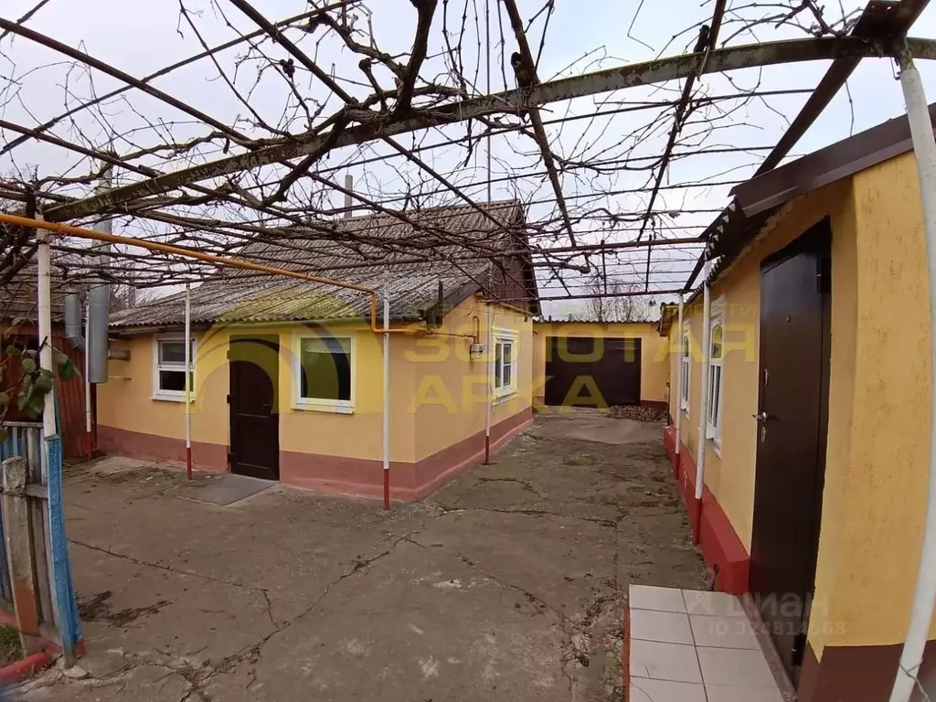 Дом в Краснодарский край, Темрюкский район, Старотитаровское с/пос, ... - Фото 2