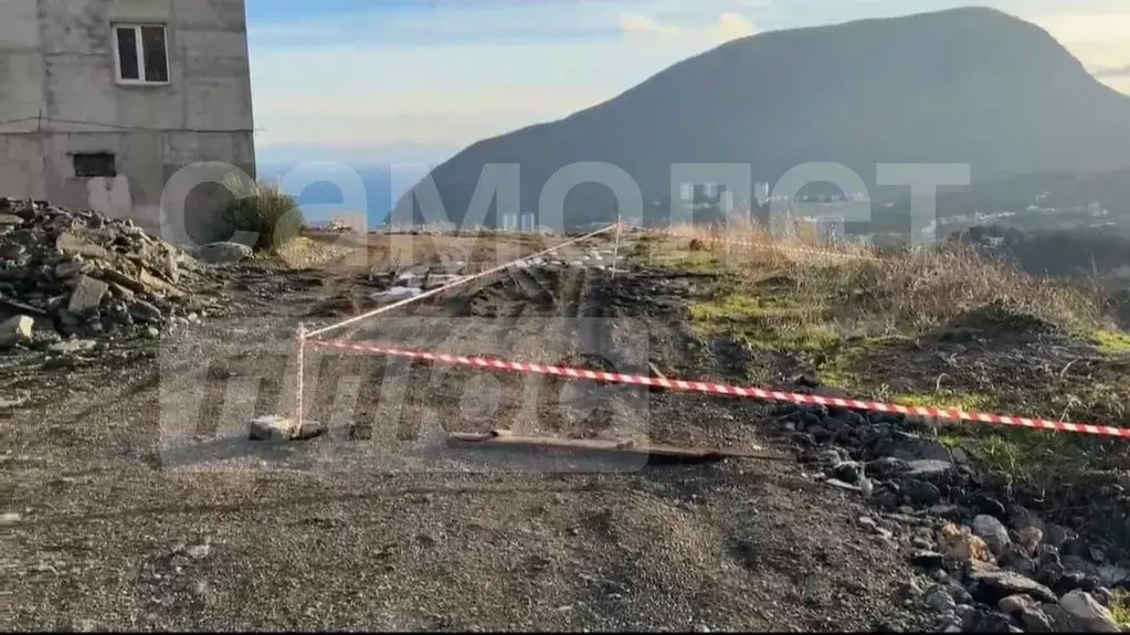 Участок в Крым, Алушта муниципальный округ, Партенит пгт ул. ... - Фото 1
