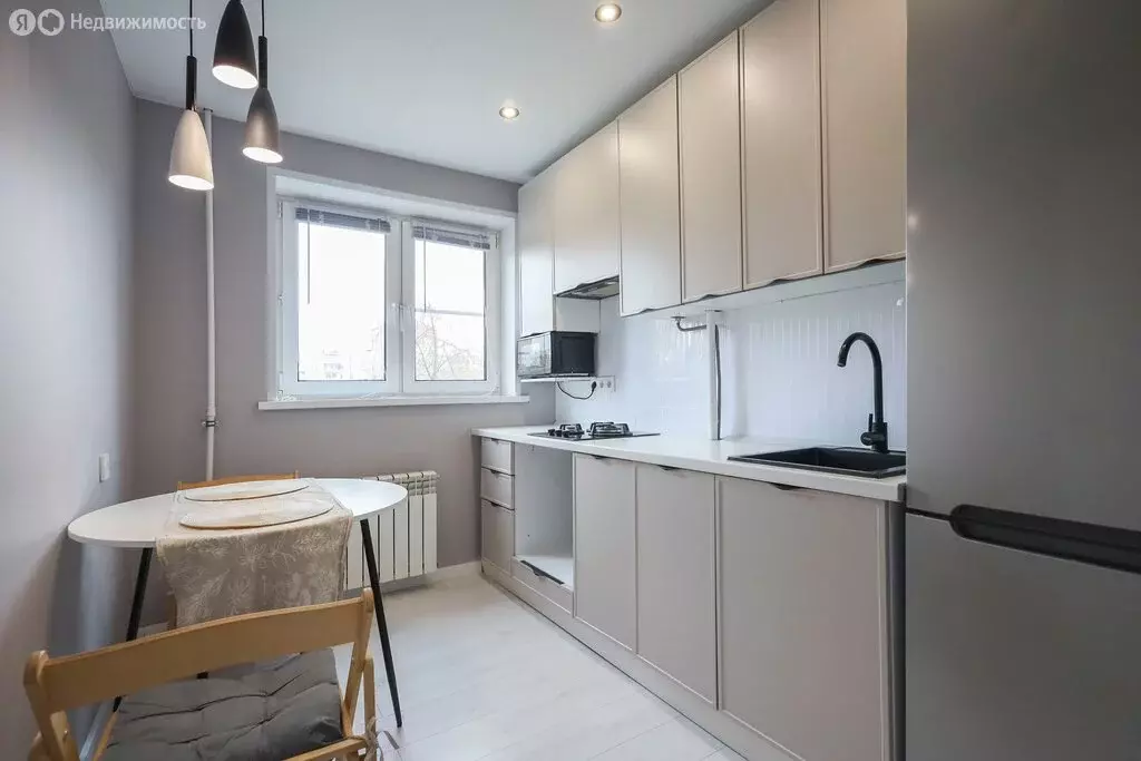 3-комнатная квартира: Щёлково, Комсомольская улица, 6 (56.5 м) - Фото 1