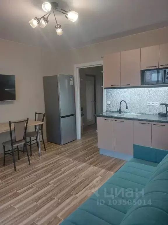 2-к кв. Крым, Феодосия ш. Керченское, 27Р (40.0 м) - Фото 2