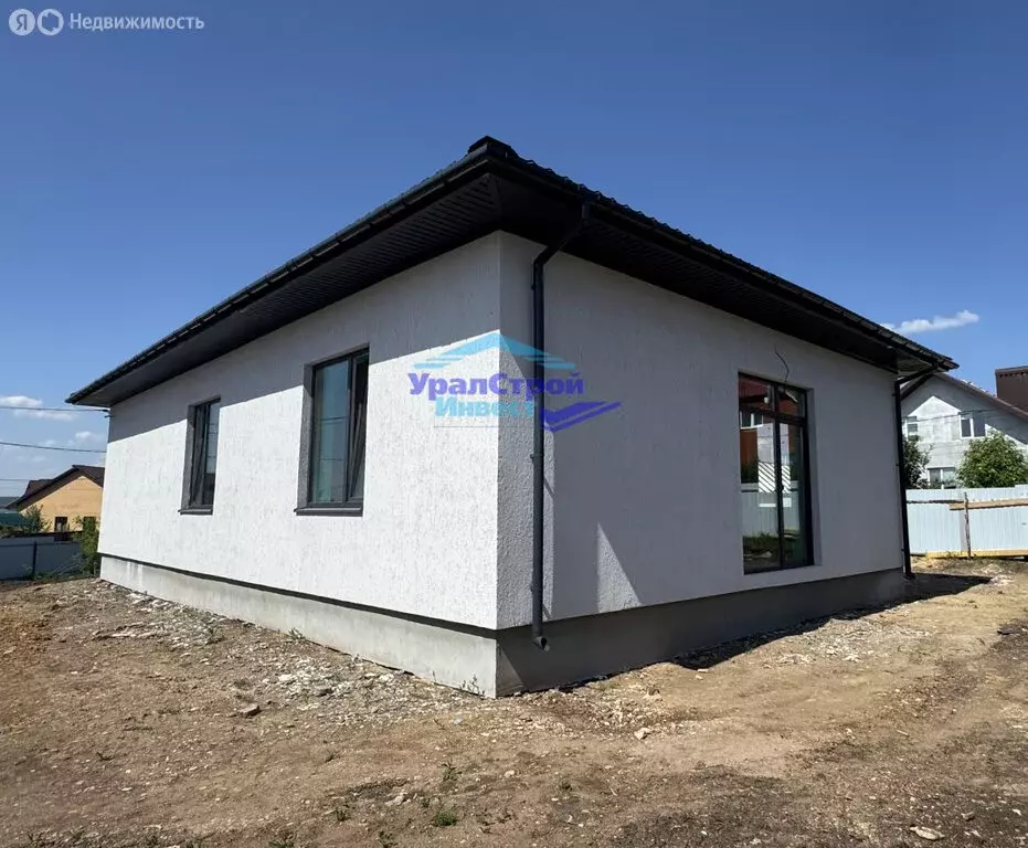 Дом в Октябрьский, улица Кирова, 11 (100 м) - Фото 2