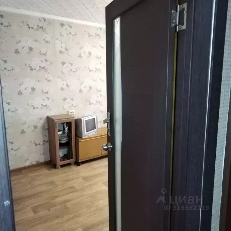 Комната Чувашия, Чебоксары просп. 9-й Пятилетки, 4 (16.3 м) - Фото 0