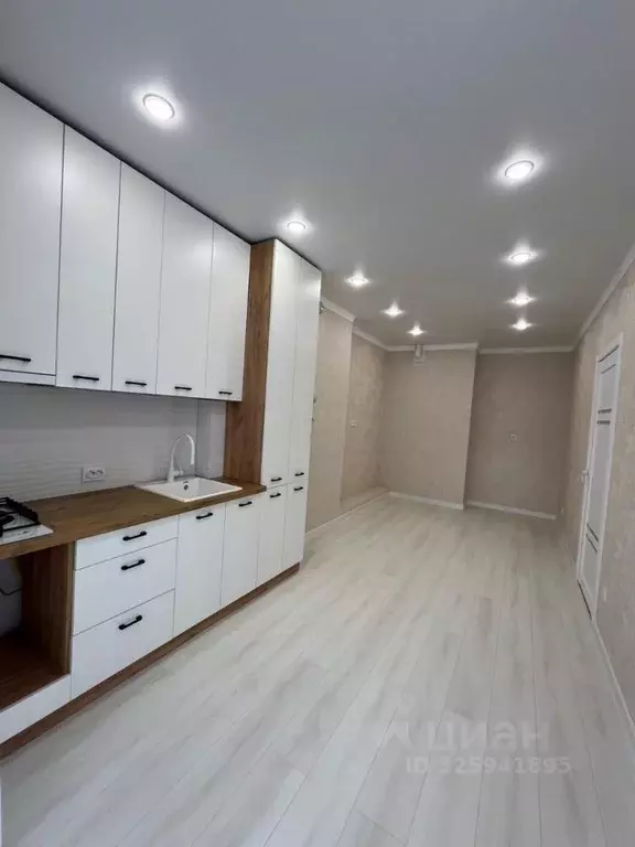 1-к кв. Калининградская область, Калининград Батальная ул. (41.0 м) - Фото 1