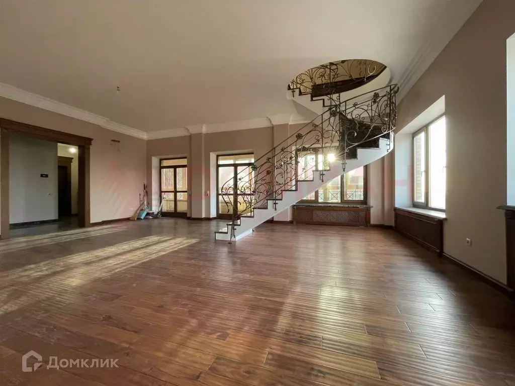 Продаётся 5-к квартира, 330 м - Фото 0