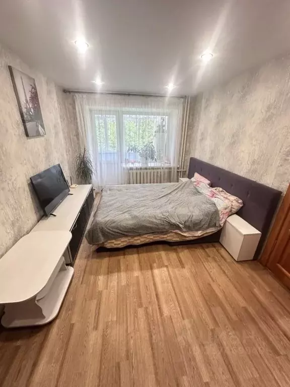 2-к кв. Татарстан, Зеленодольск ул. Ленина, 35 (42.7 м) - Фото 0