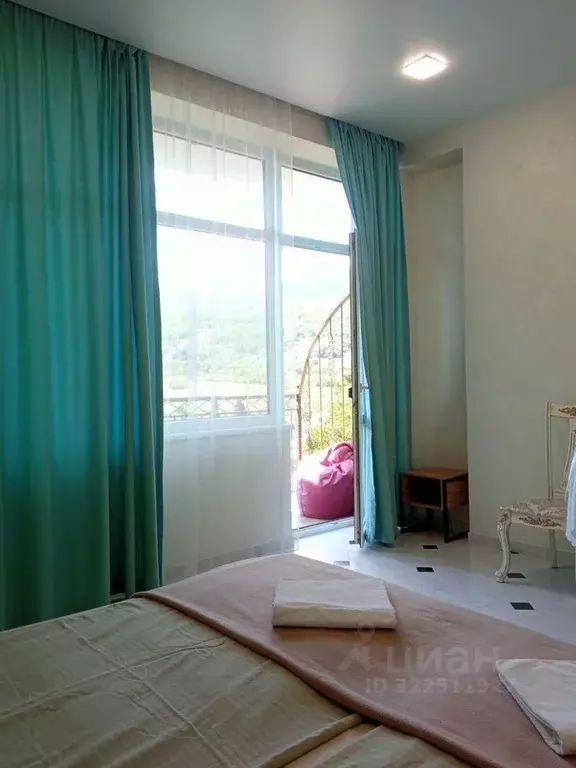 Студия Крым, Ялта ул. Большевистская, 5 (32.0 м) - Фото 2