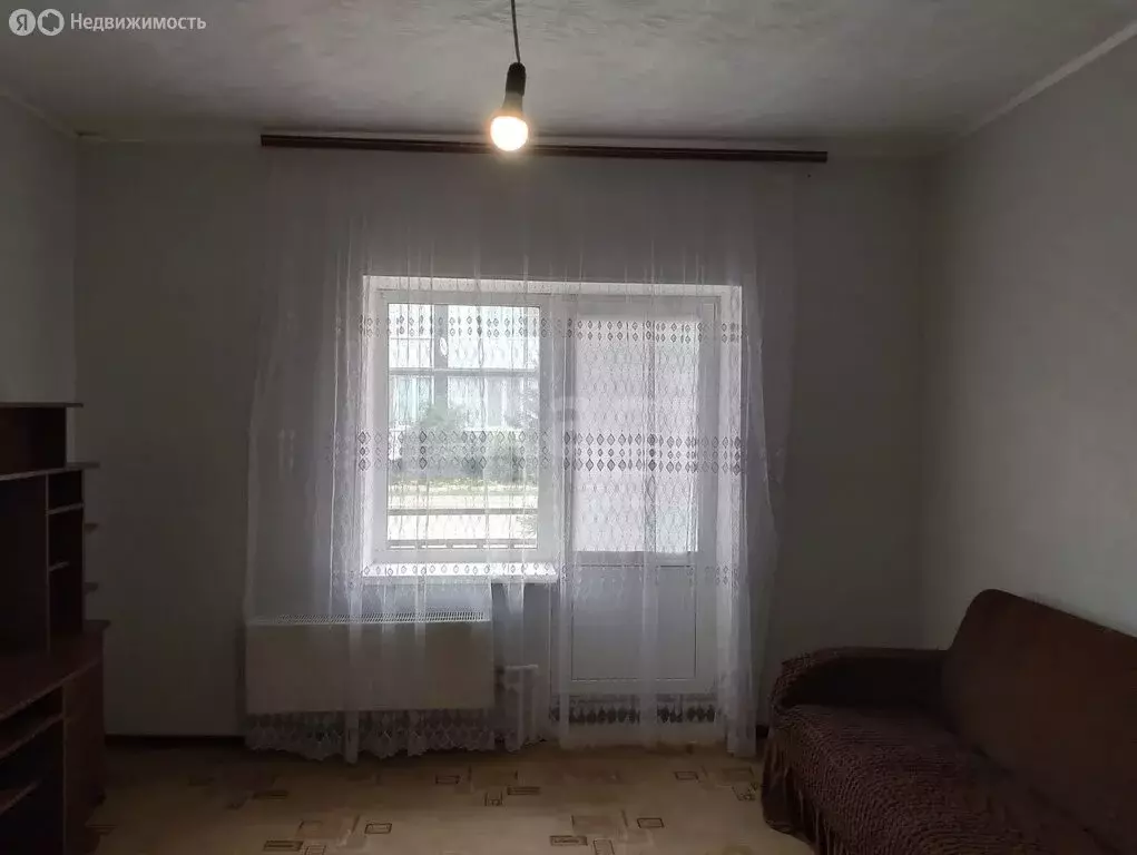 1-комнатная квартира: Нежинка, улица 70 лет Победы, 4 (44 м) - Фото 0