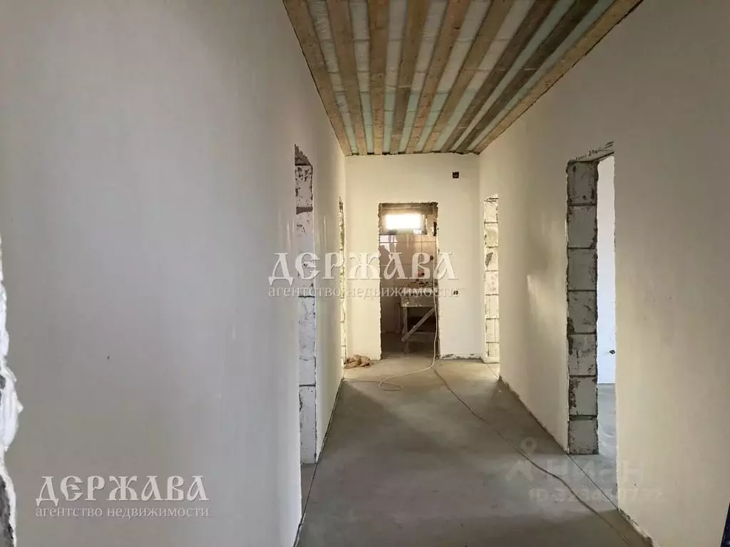 Дом в Белгородская область, Старооскольский городской округ, с. ... - Фото 2