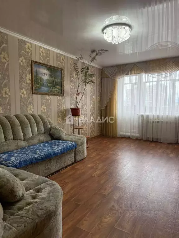 3-к кв. Белгородская область, Старый Оскол Восточный мкр, 8 (63.7 м) - Фото 1