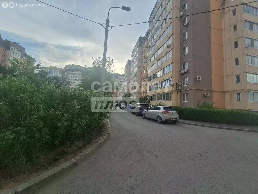 3-комнатная квартира: Волгоград, улица Маршала Воронова, 6 (69.5 м) - Фото 2
