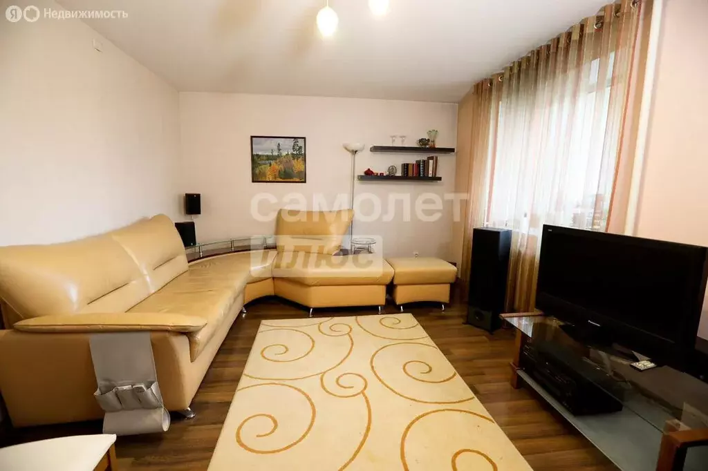 3-комнатная квартира: Киров, улица Чапаева, 7к1 (104.3 м) - Фото 1