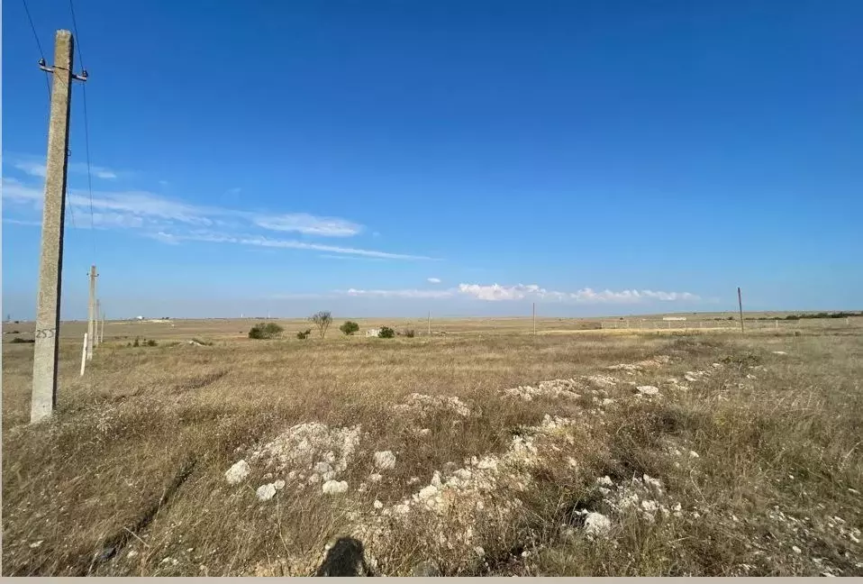 Участок в Крым, Черноморский район, с. Межводное пл. Центральная ... - Фото 1