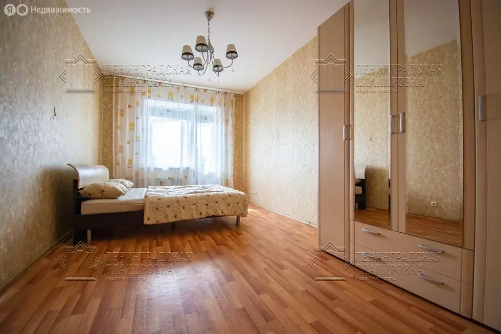 1-комнатная квартира: Санкт-Петербург, улица Оптиков, 52к1 (41.6 м) - Фото 0
