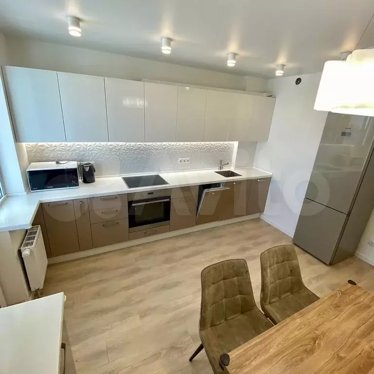 2-к. квартира, 60 м, 7/27 эт. - Фото 0