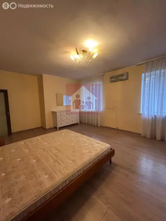 4-комнатная квартира: Пермь, Кировоградская улица, 46 (190 м) - Фото 1