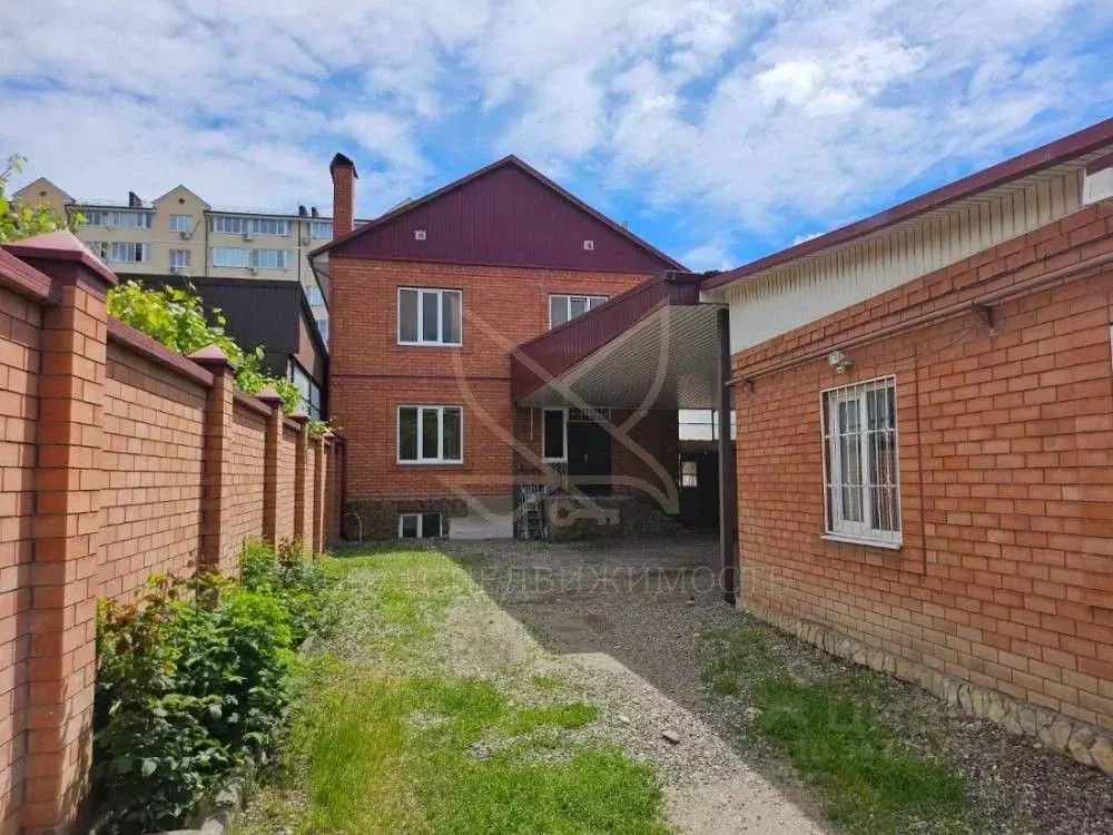 Дом в Ставропольский край, Пятигорск ул. Нежнова, 31 (310 м) - Фото 0