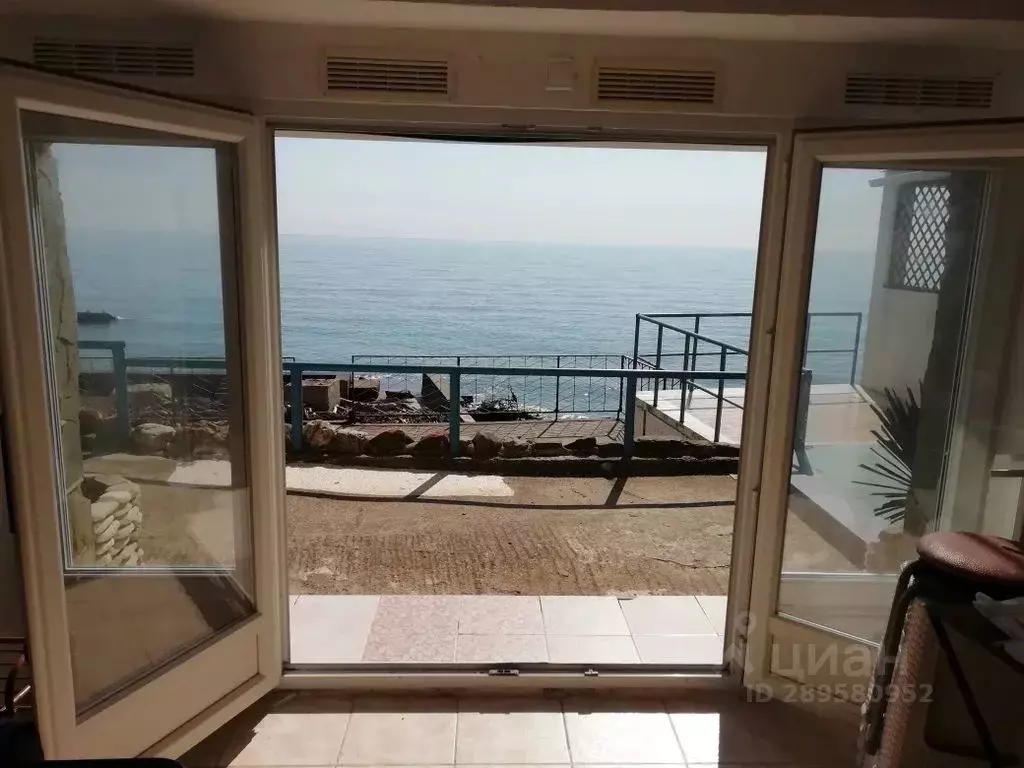 Дом в Краснодарский край, Туапсинский муниципальный округ, с. Небуг ш. ... - Фото 2