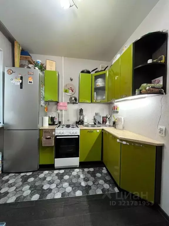 1-к кв. Ямало-Ненецкий АО, Новый Уренгой 2-й мкр, ул. ... - Фото 0