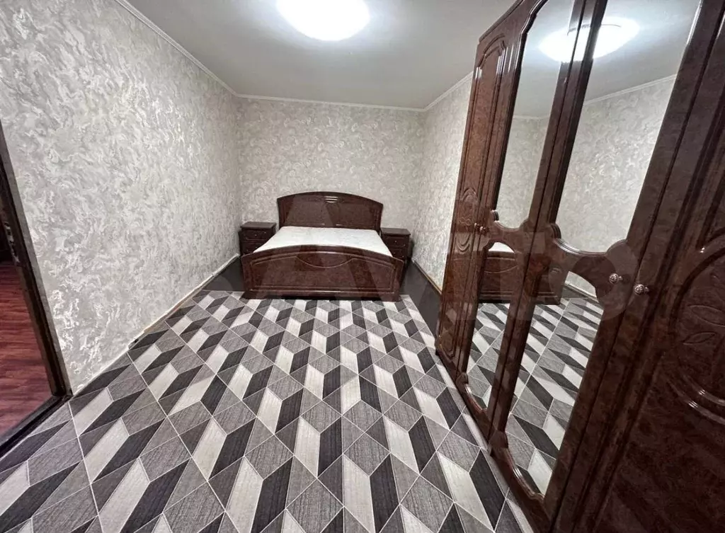2-к. квартира, 45 м, 1/9 эт. - Фото 0