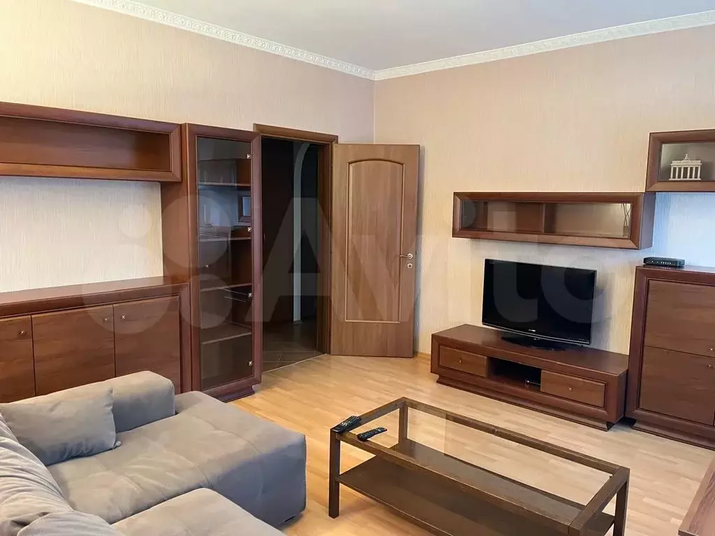 3-к. квартира, 80 м, 4/8 эт. - Фото 0
