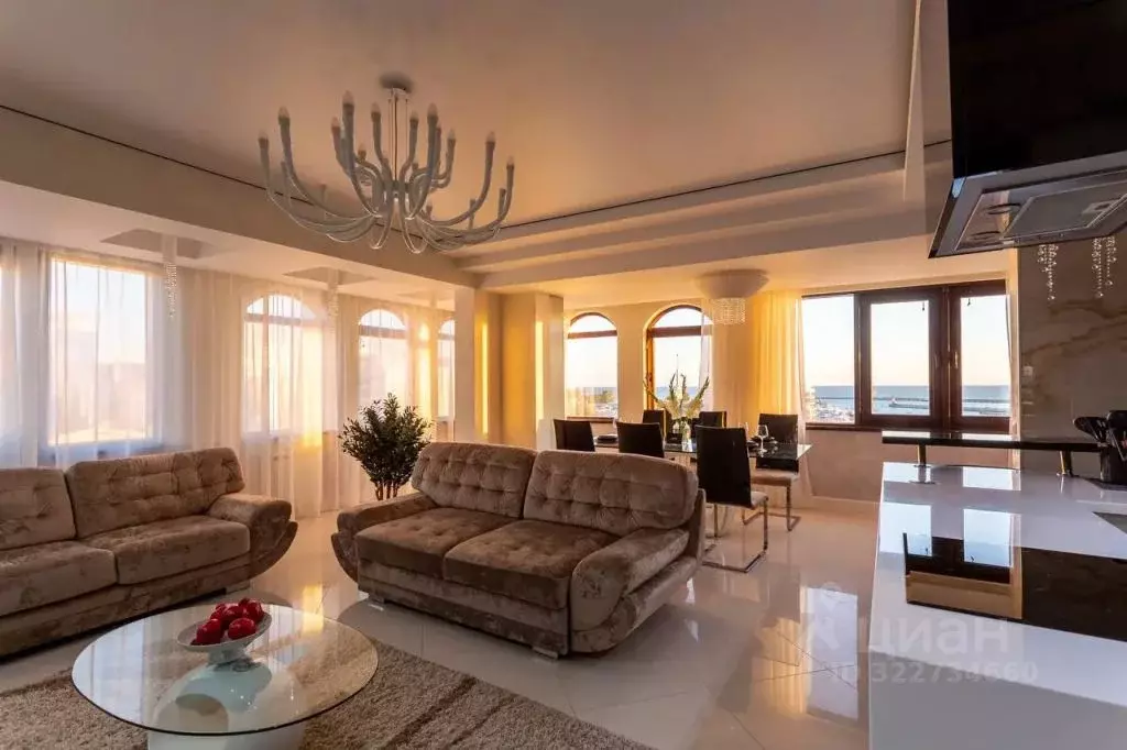 2-к кв. Краснодарский край, Сочи Центральный мкр, ул. Роз, 6/6А (106.0 ... - Фото 1