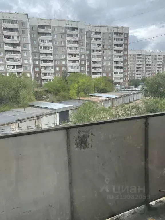 2-к кв. Бурятия, Улан-Удэ ул. Шумяцкого, 25 (48.0 м) - Фото 1