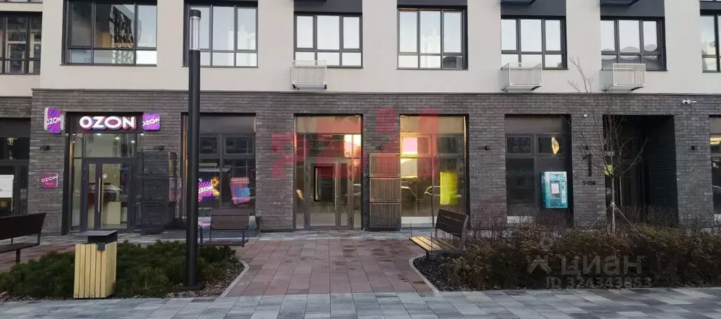 Помещение свободного назначения в Тюменская область, Тюмень ул. Андрея ... - Фото 1