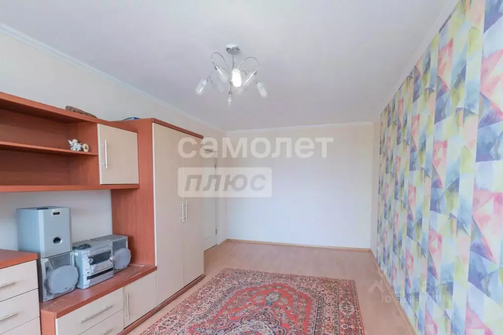 3-к кв. Пермский край, Пермь ул. Космонавта Леонова, 50 (63.0 м) - Фото 0