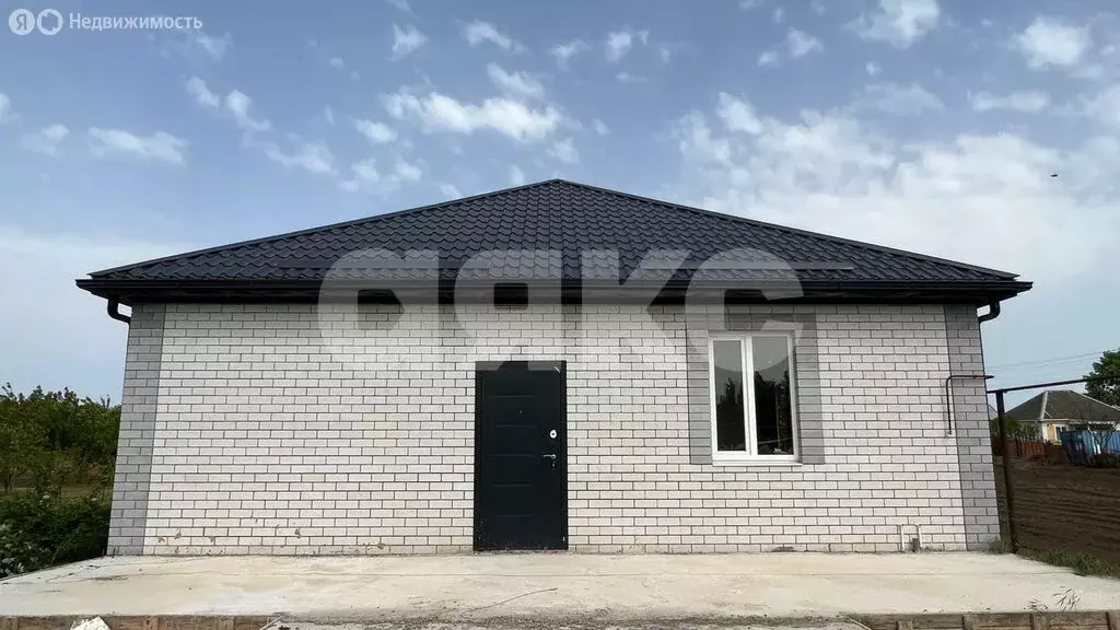Дом в село Юровка, Спортивная улица, 21А (105 м) - Фото 1