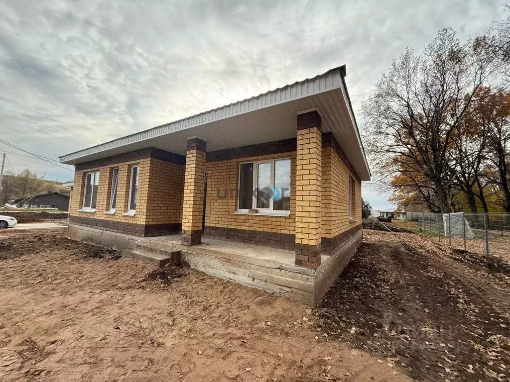 Дом в Башкортостан, Иглинский район, Акбердинский сельсовет, д. ... - Фото 2