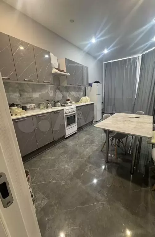 2-к. квартира, 63 м, 1/3 эт. - Фото 1