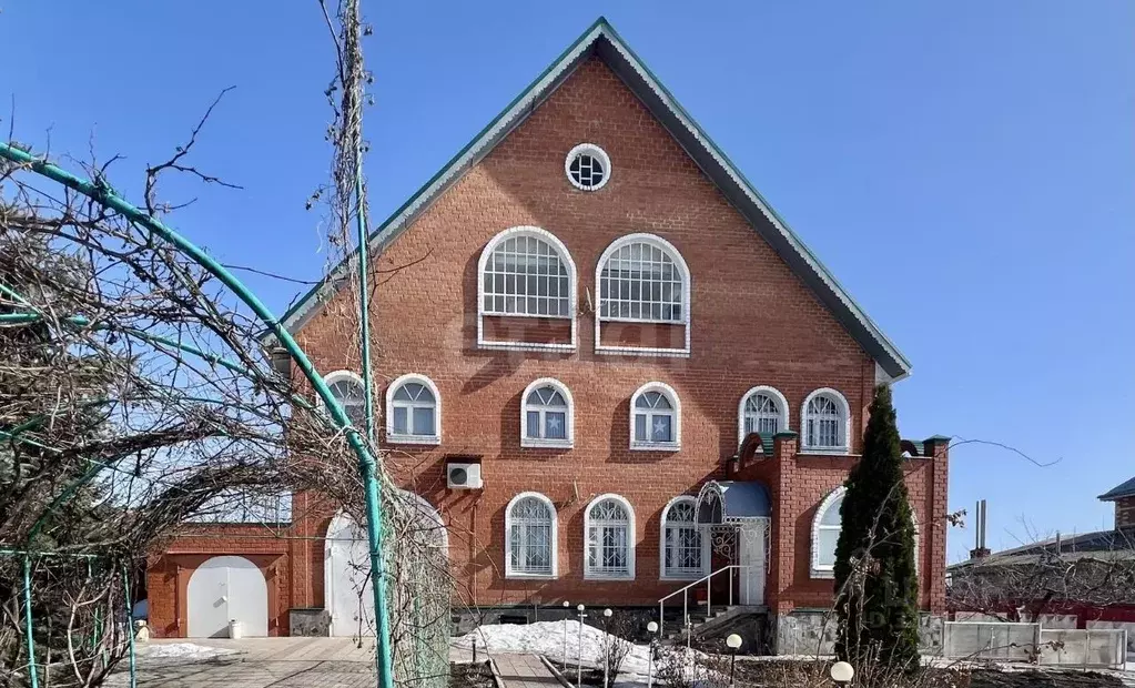 Дом в Белгородская область, Губкинский городской округ, с. Аверино ул. ... - Фото 1